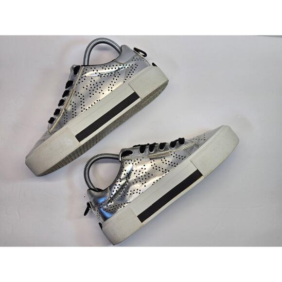 Kendall + Kylie Tyler 7 Star Perforated Metallic Silver Sneakers Womens Sz. 6.5M - Picture 1 of 6